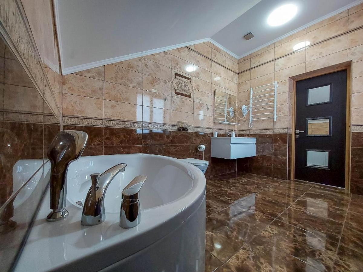 Graff Hotel Ντνιπροπετρόφσκ Εξωτερικό φωτογραφία